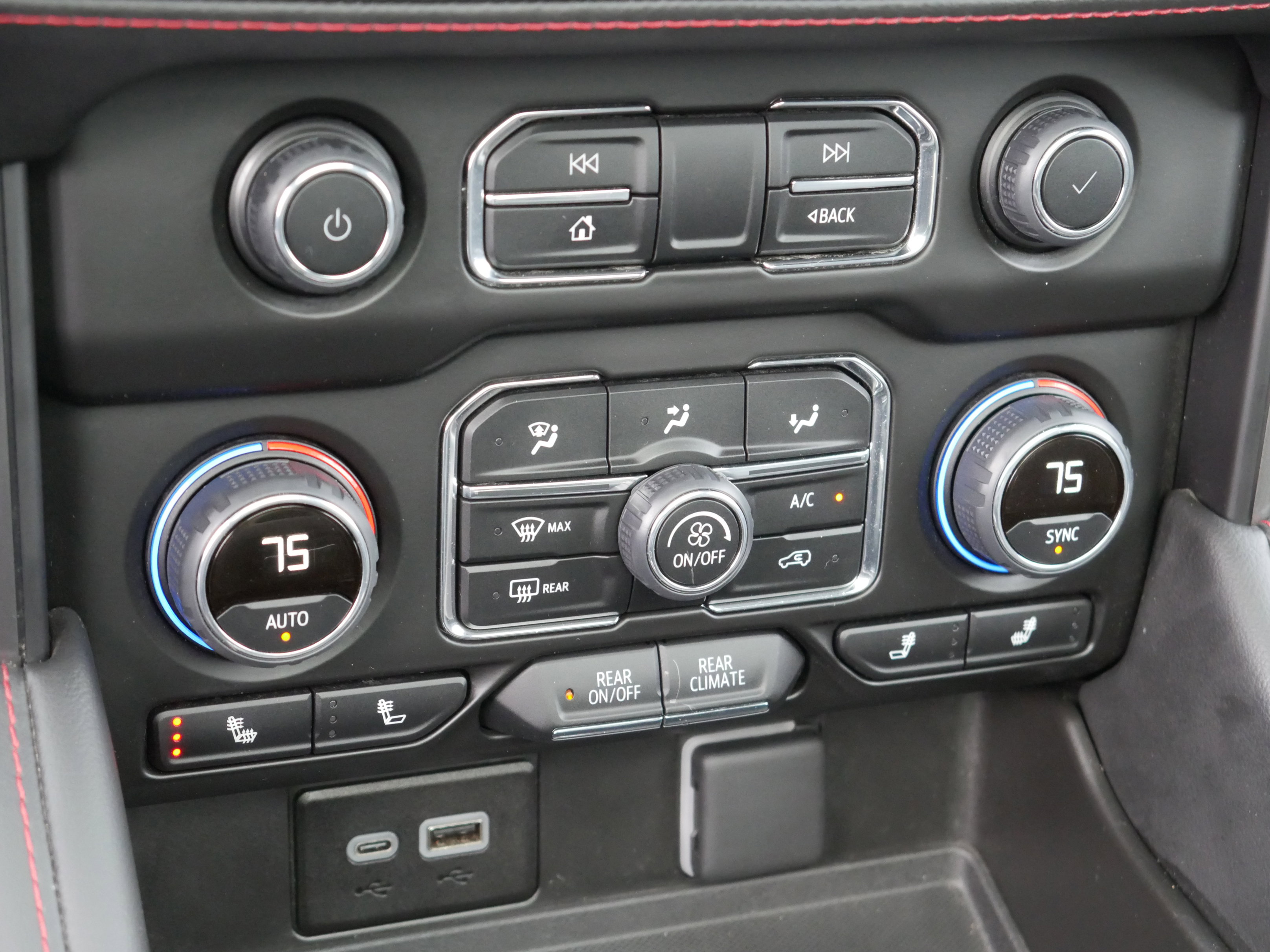 Used 2023 Chevrolet Tahoe RST w/ Luxury Package image 17