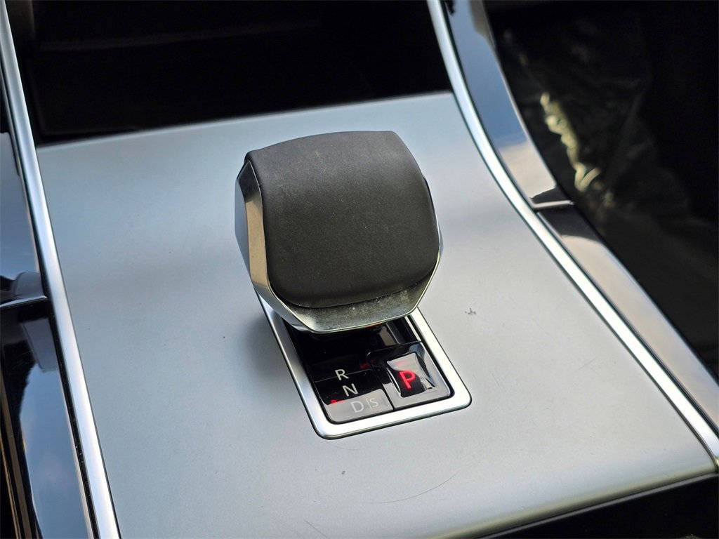 Used 2024 Land Rover Range Rover Evoque S image 15