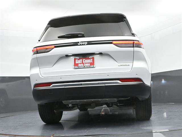Used 2025 Jeep Grand Cherokee Laredo X image 38