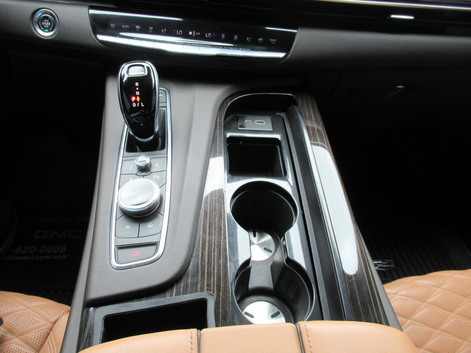 Used 2021 Cadillac Escalade Sport w/ LPO, ONYX Package AWD/4WD image 27