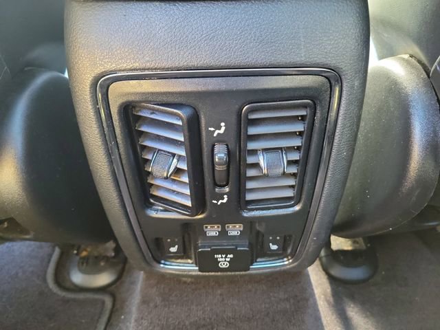Used 2015 Jeep Grand Cherokee Overland image 14
