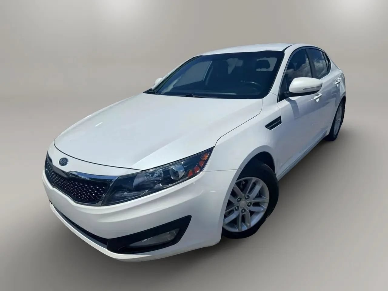 Used 2012 Kia Optima LX FWD image 1