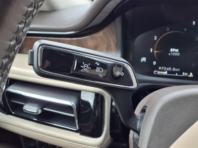 Used 2020 Lincoln Aviator Reserve w/ Elements Package Plus RWD image 17