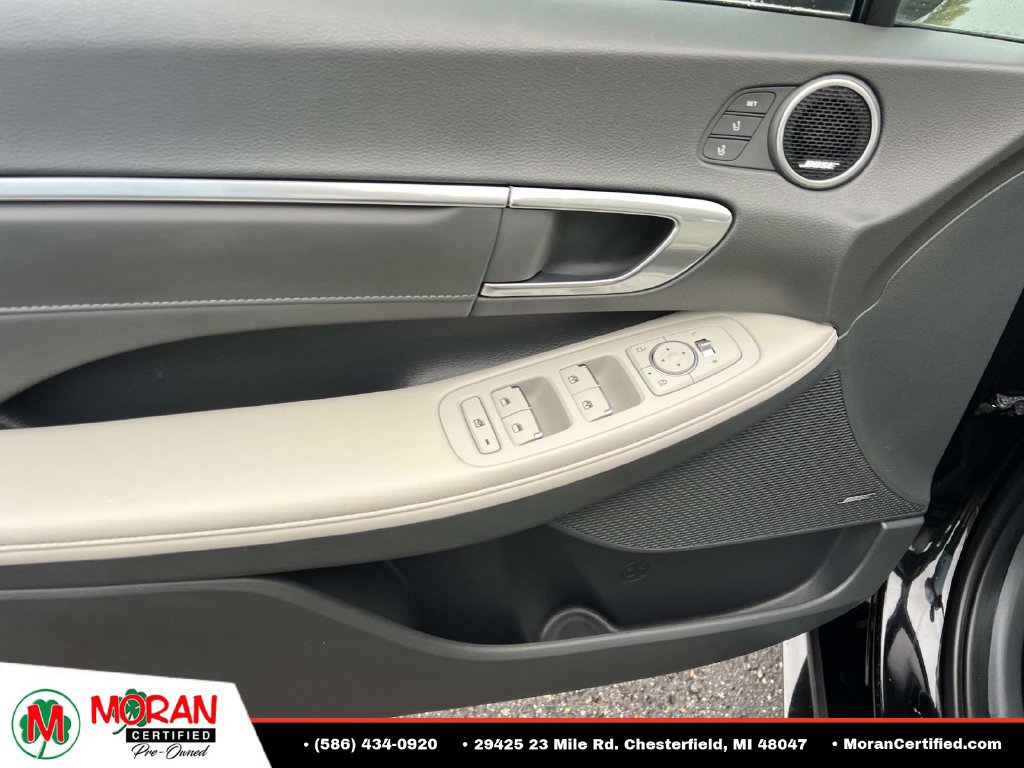 Used 2023 Hyundai Sonata Limited w/ Preferred Accessory Package FWD image 15