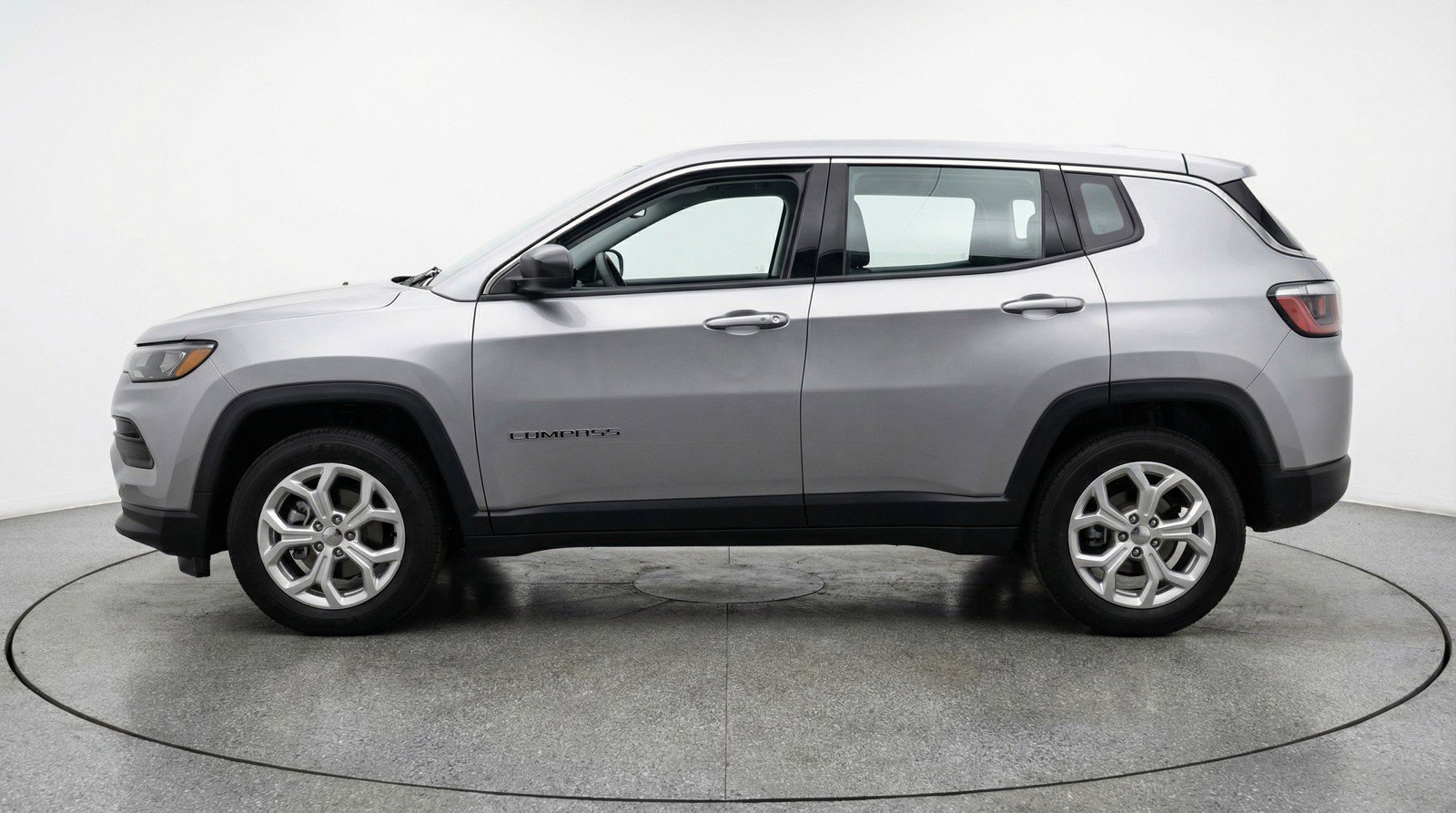 Used 2025 Jeep Compass Latitude image 5
