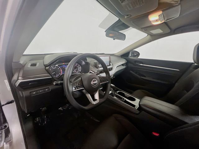 Used 2023 Nissan Altima 2.5 SV image 19