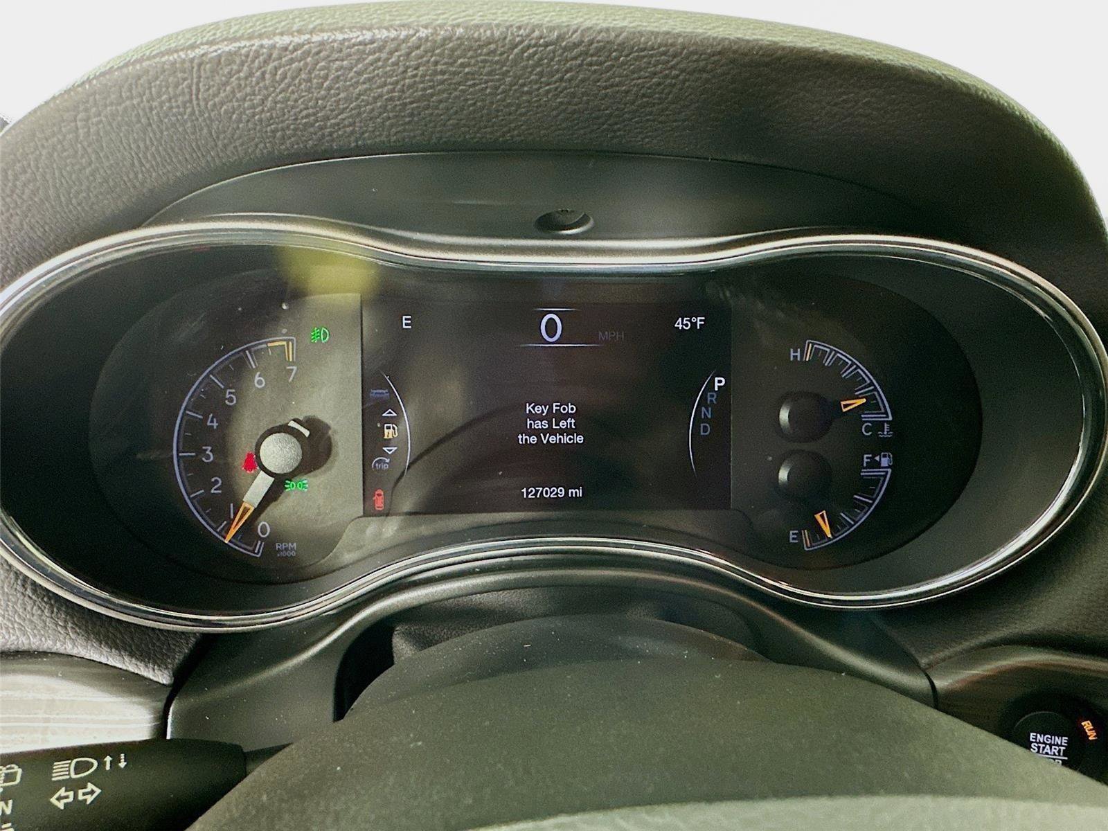 Used 2020 Jeep Grand Cherokee Altitude image 14