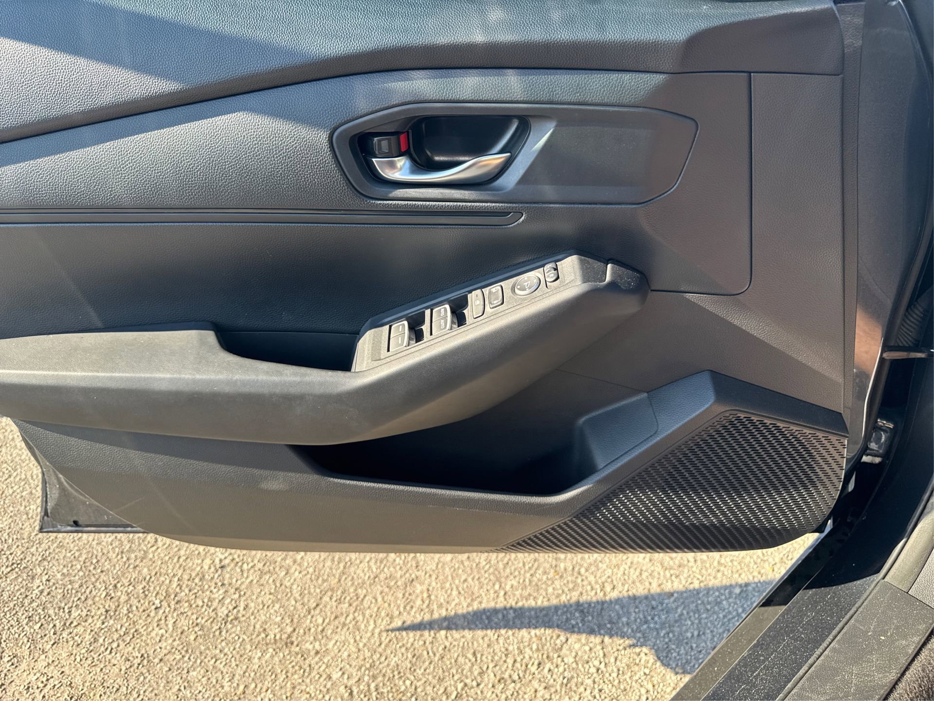 Used 2023 Honda Accord LX image 25