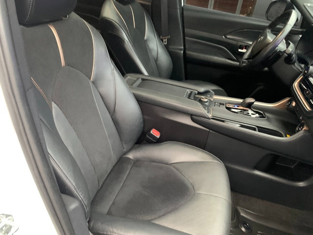 Used 2024 Toyota Grand Highlander AWD Hybrid image 10