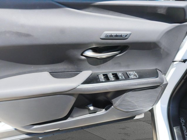 Certified 2024 Lexus UX 250h F Sport FWD image 33