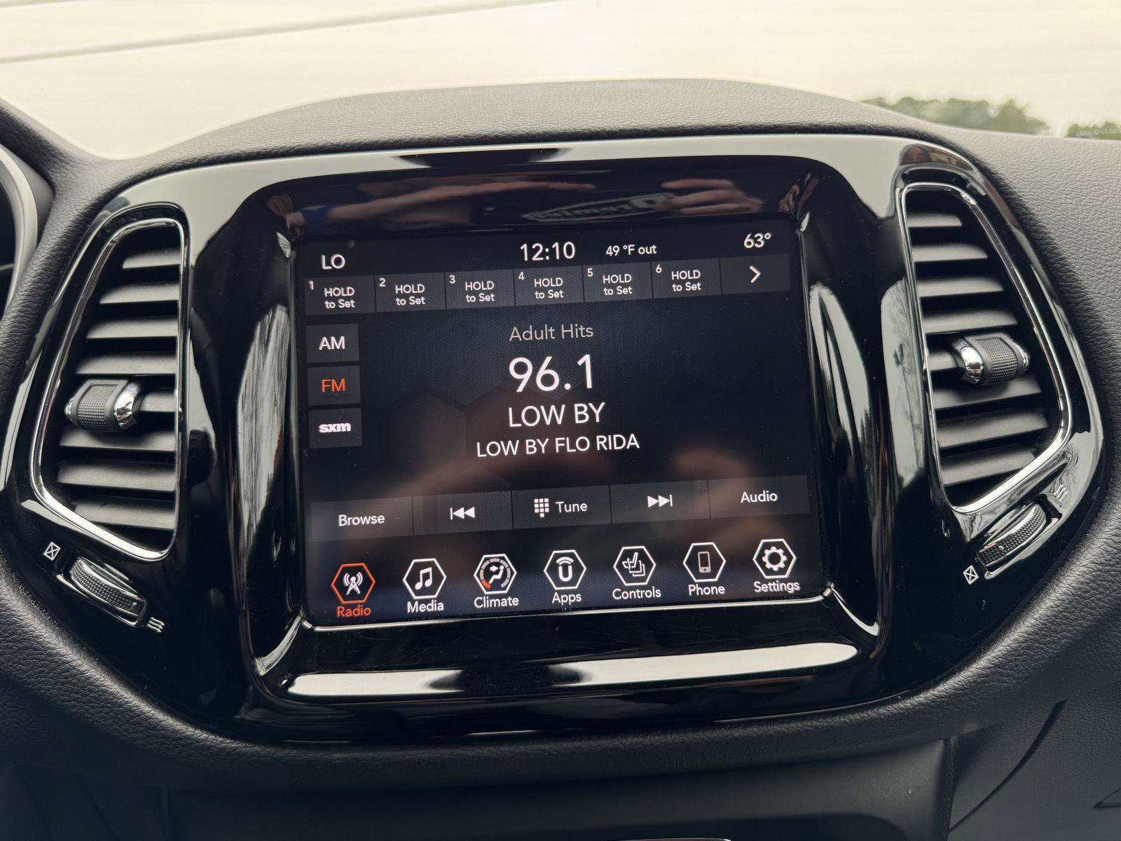 Used 2019 Jeep Compass Limited w/ Safety & Security Group image 19