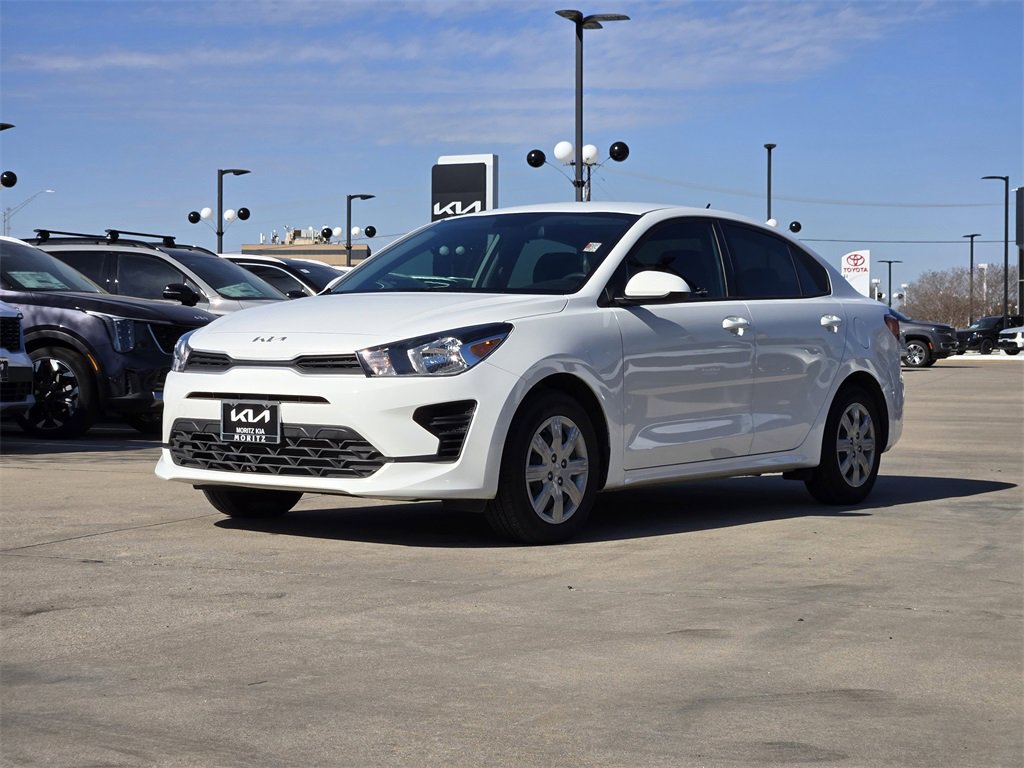 Used 2022 Kia Rio LX image 2