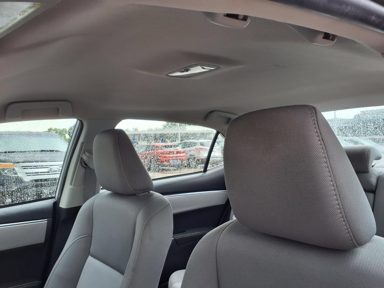 Used 2015 Toyota Corolla LE FWD image 16