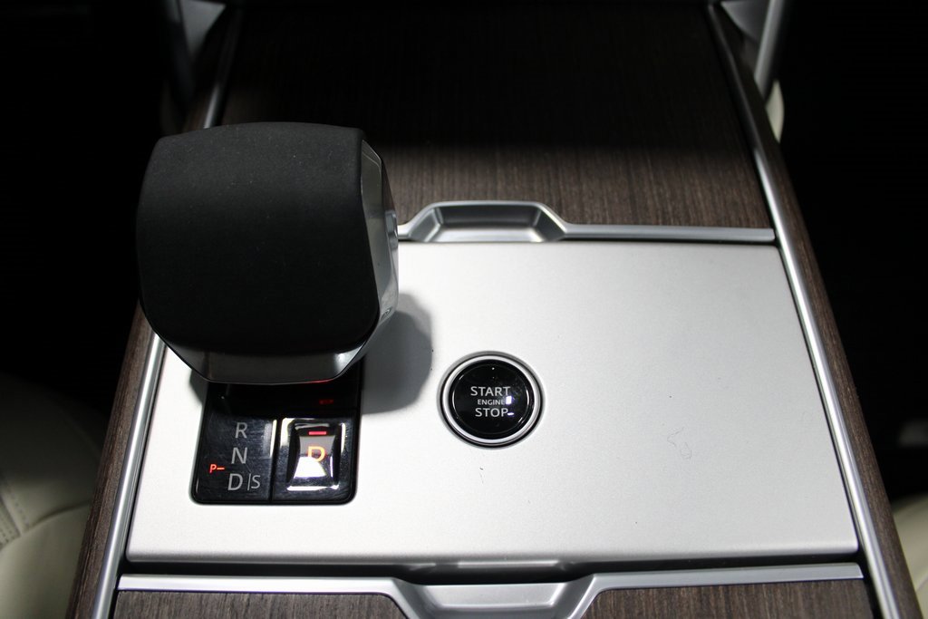 Used 2024 Land Rover Range Rover SE image 30