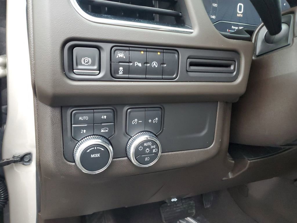 Used 2023 GMC Yukon XL SLE w/ Gmc Pro Safety Plus Package image 17