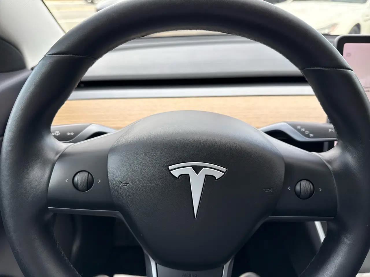 Used 2019 Tesla Model 3 Long Range image 32