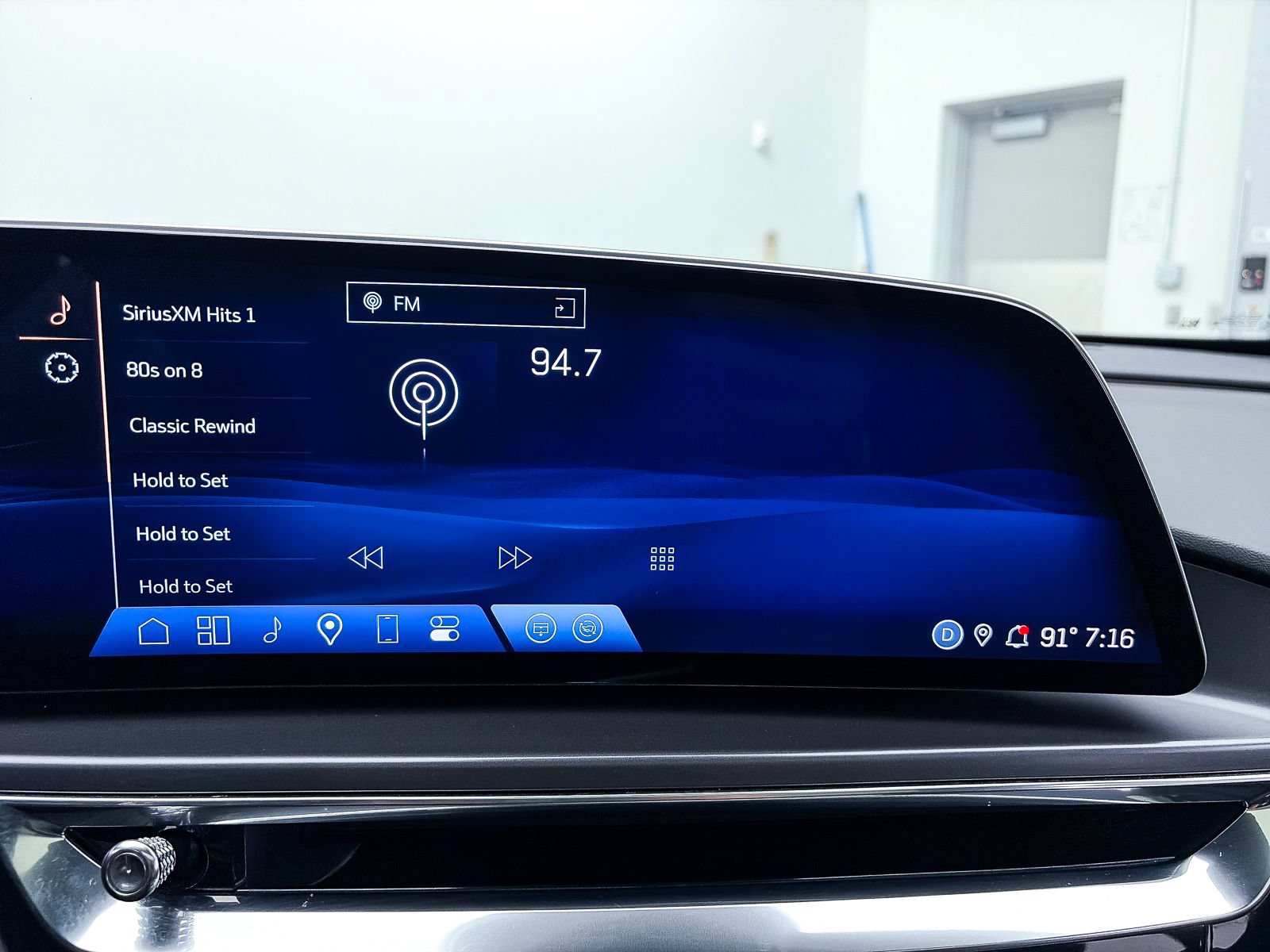 Used 2024 Cadillac Lyriq Tech RWD image 26