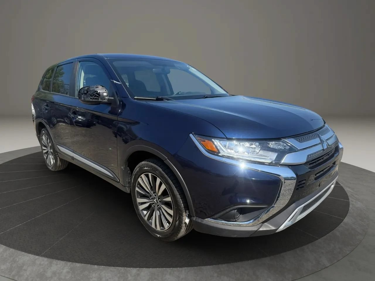 Used 2020 Mitsubishi Outlander ES AWD/4WD image 3