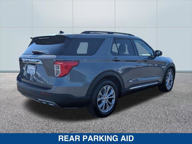 Certified 2023 Ford Explorer XLT w/ Equipment Group 202A RWD image 5
