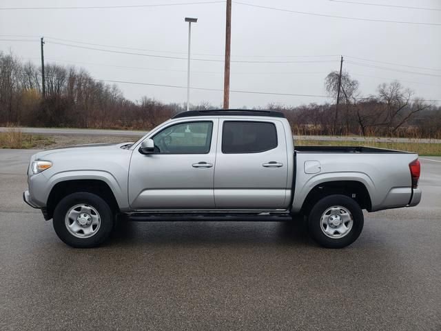 Used 2023 Toyota Tacoma SR image 9