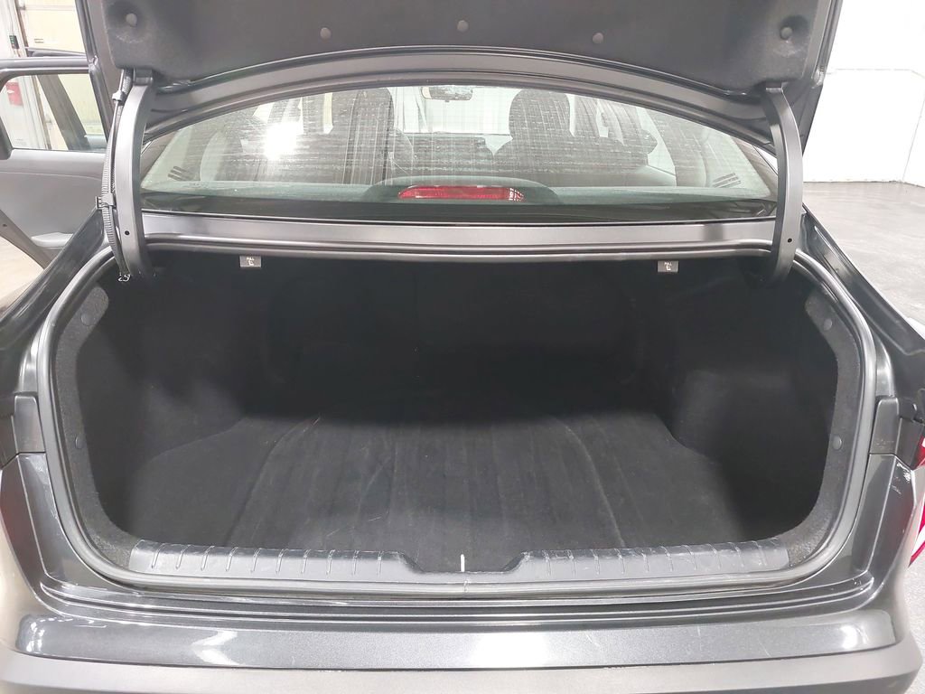 Used 2025 Kia K4 LXS image 12