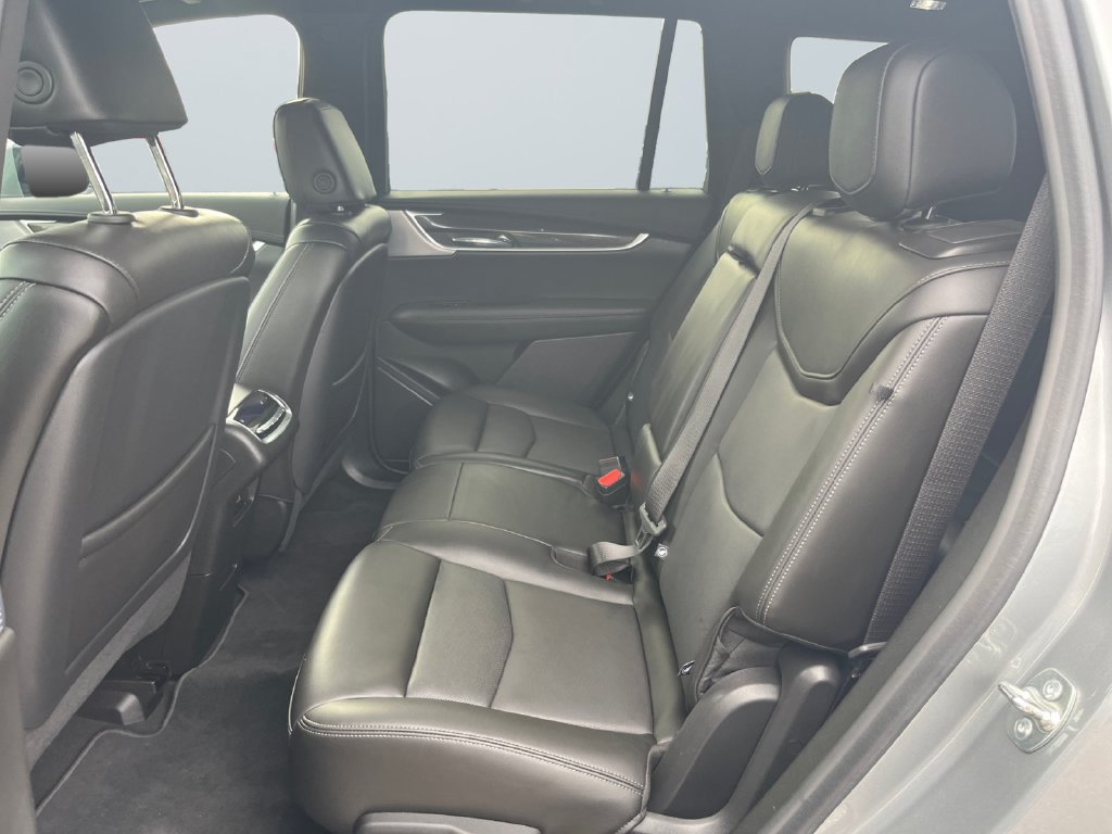 Used 2025 Cadillac XT6 Sport AWD/4WD image 13
