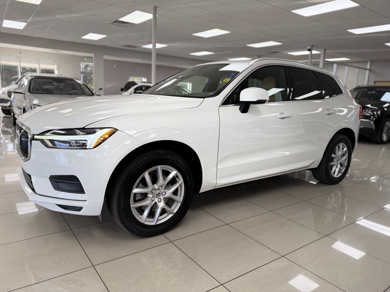 Used 2020 Volvo XC60 T5 Momentum AWD/4WD image 8