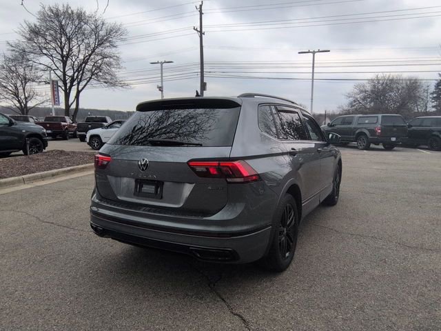 Used 2022 Volkswagen Tiguan SE R-Line AWD/4WD image 3