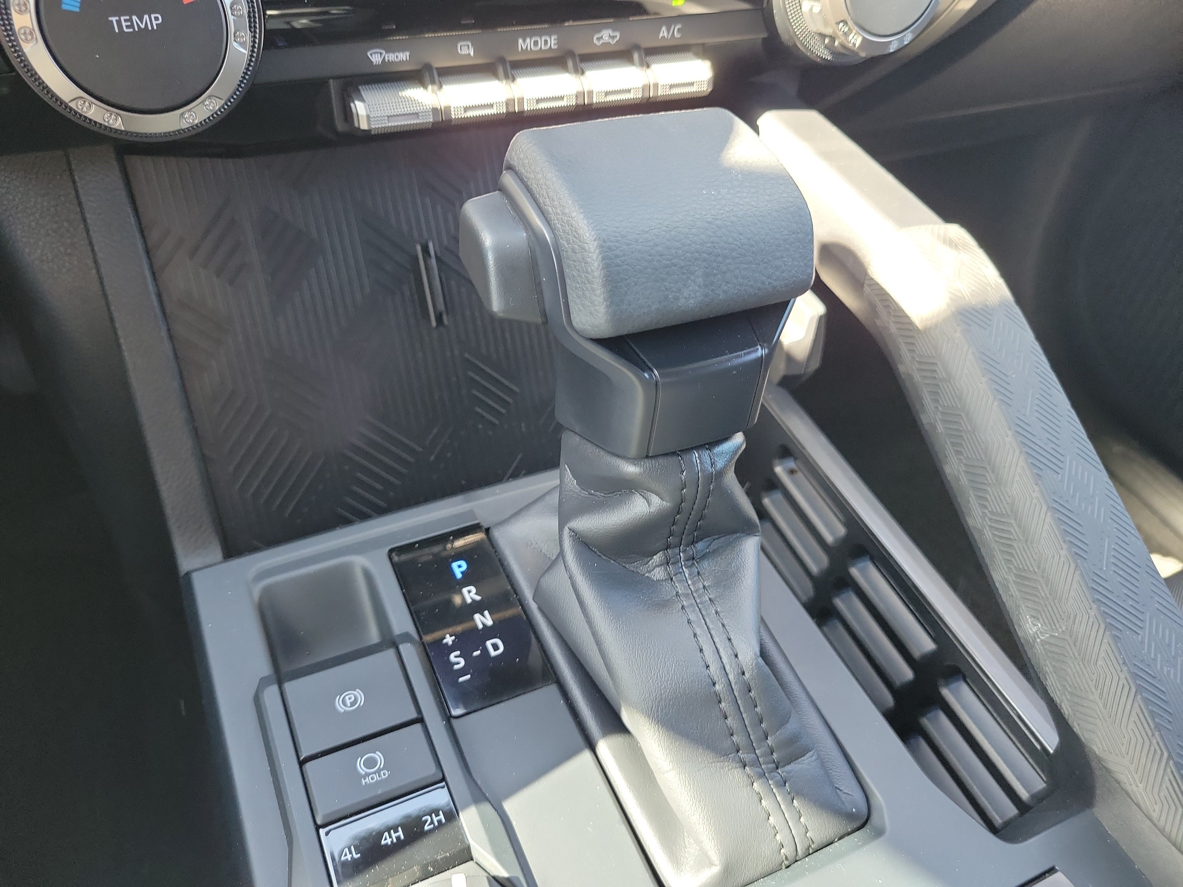 Certified 2026 Toyota Tacoma SR5 AWD/4WD image 28