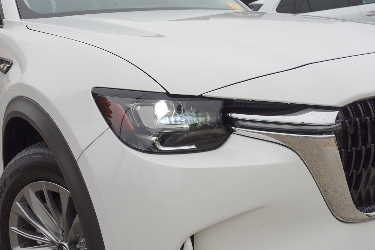 Used 2024 MAZDA CX-90 Plug-In Hybrid w/ Preferred image 3