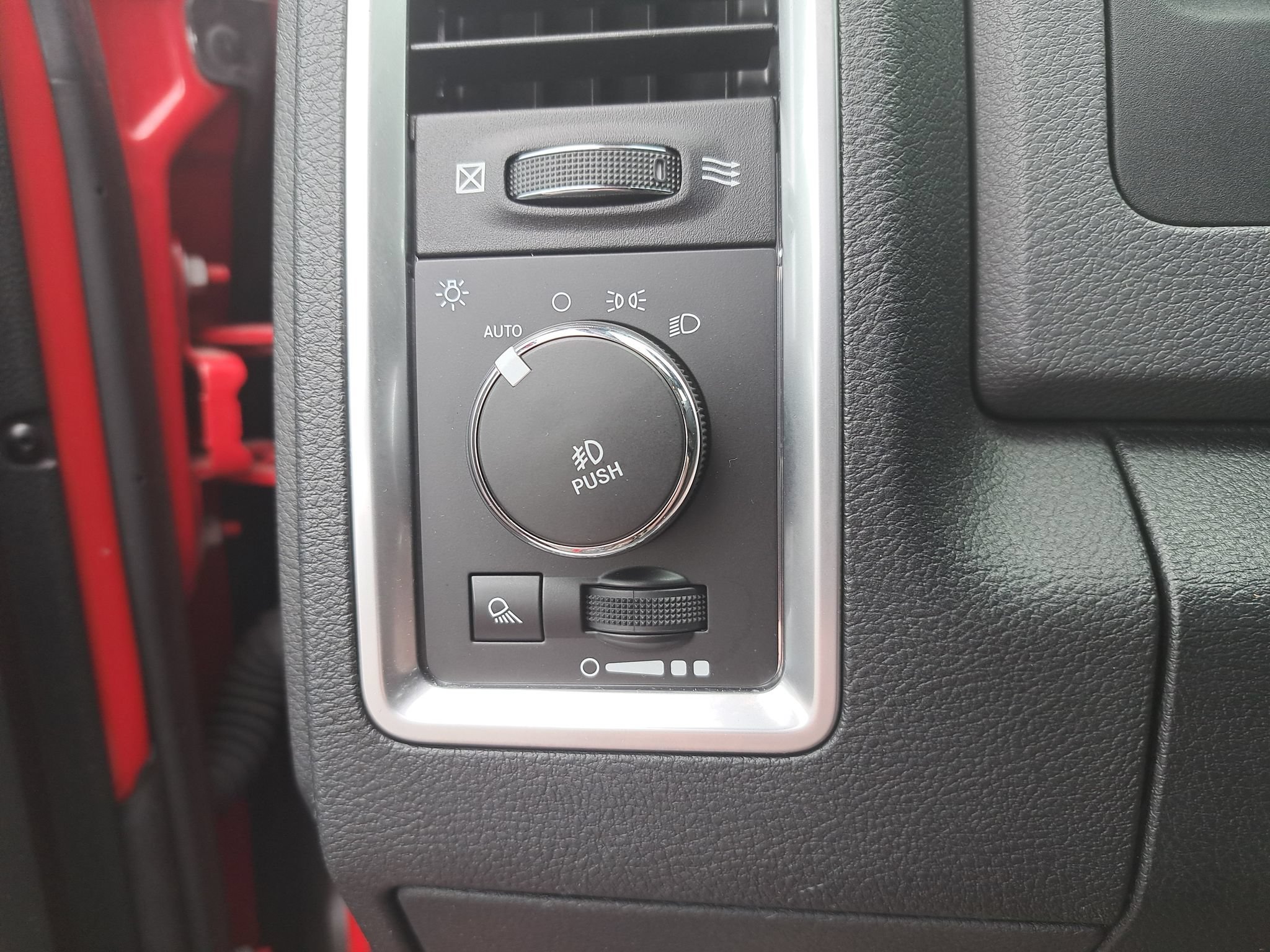 Used 2016 RAM 1500 Big Horn AWD/4WD image 25