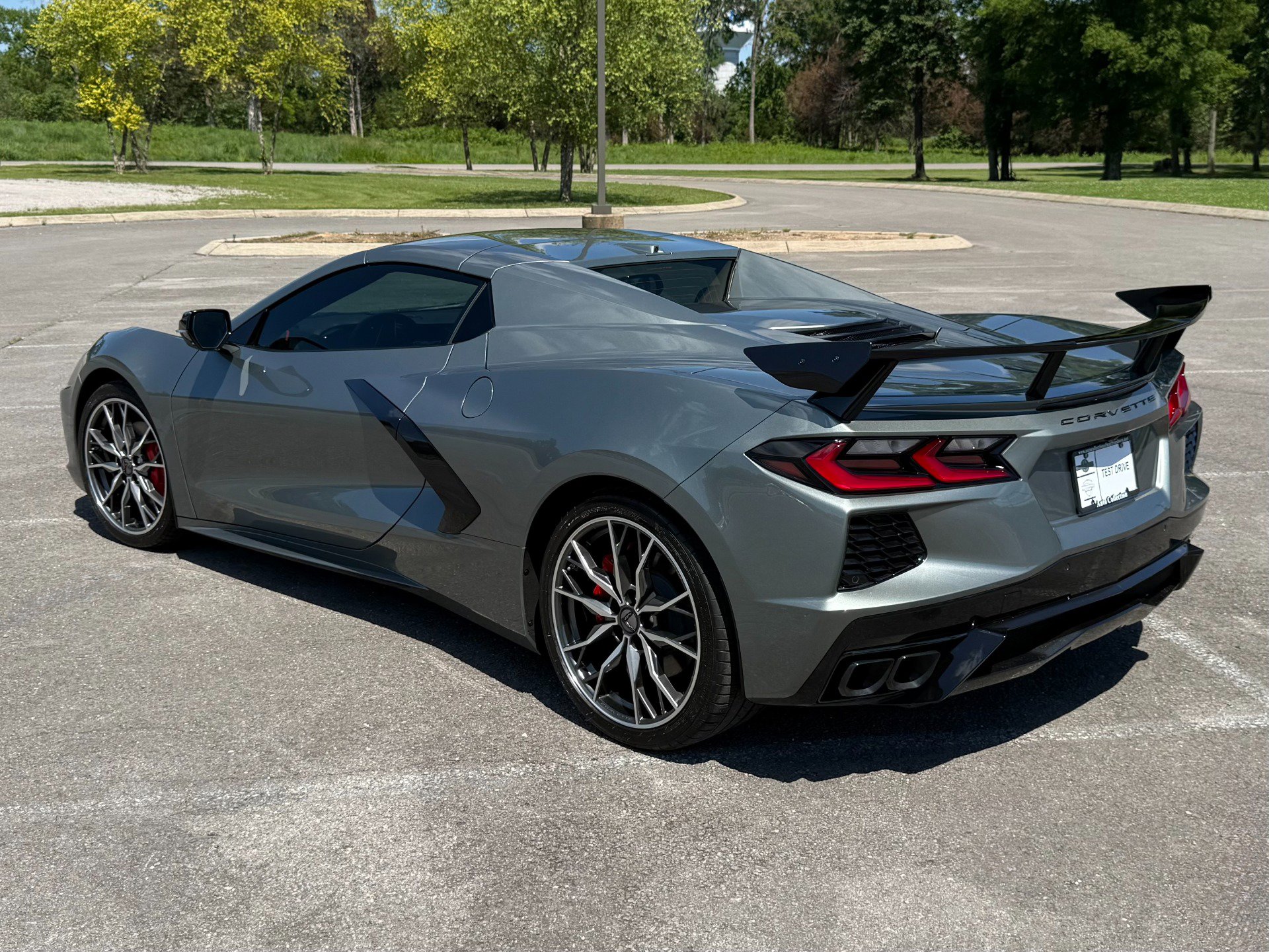 Used 2024 Chevrolet Corvette Stingray Premium Conv w/ Stealth Interior Trim Package RWD image 12