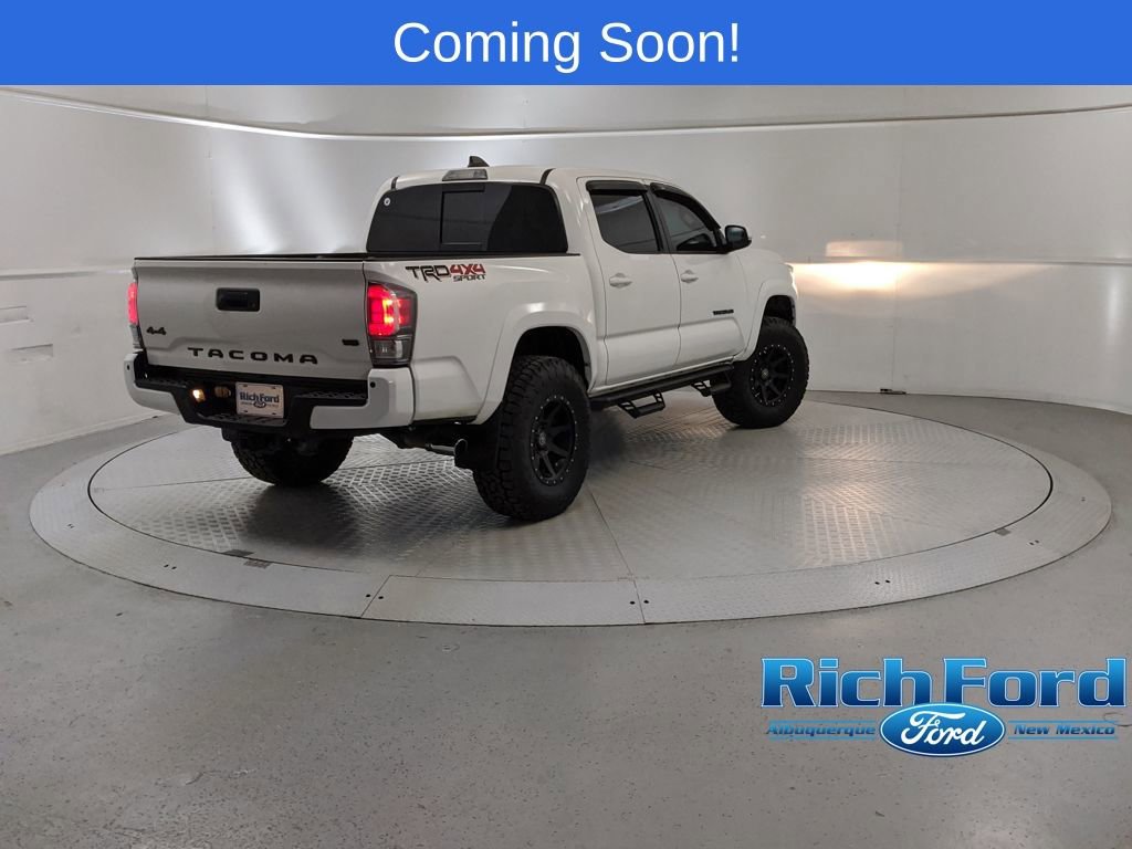 Used 2021 Toyota Tacoma TRD Sport image 3