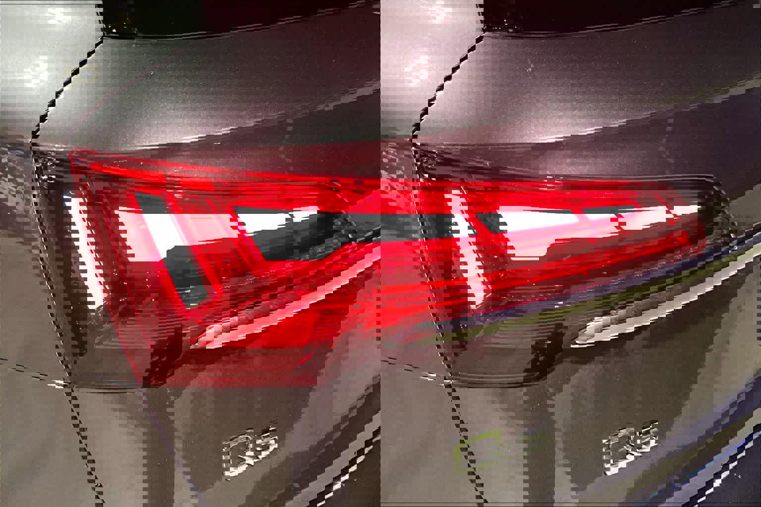 Used 2021 Audi Q5 e Prestige w/ Prestige Package image 28