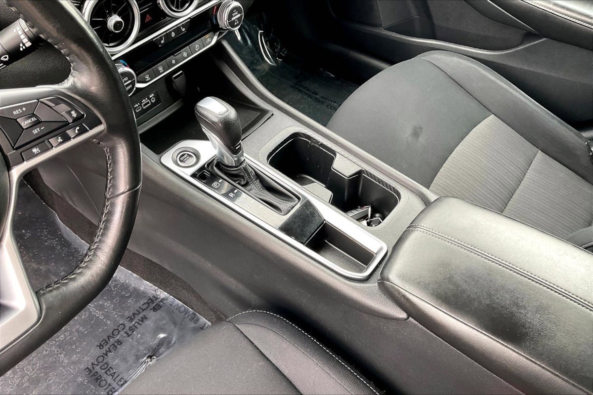 Used 2022 Nissan Sentra SV w/ All-Weather Package image 15