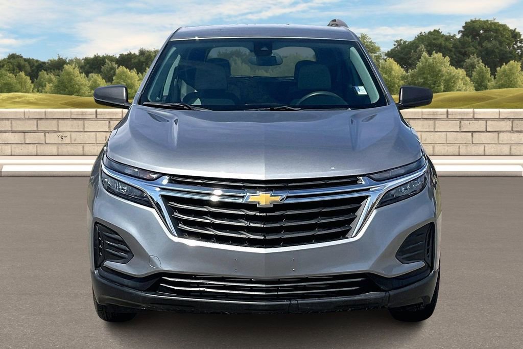 Used 2023 Chevrolet Equinox LS AWD/4WD image 3