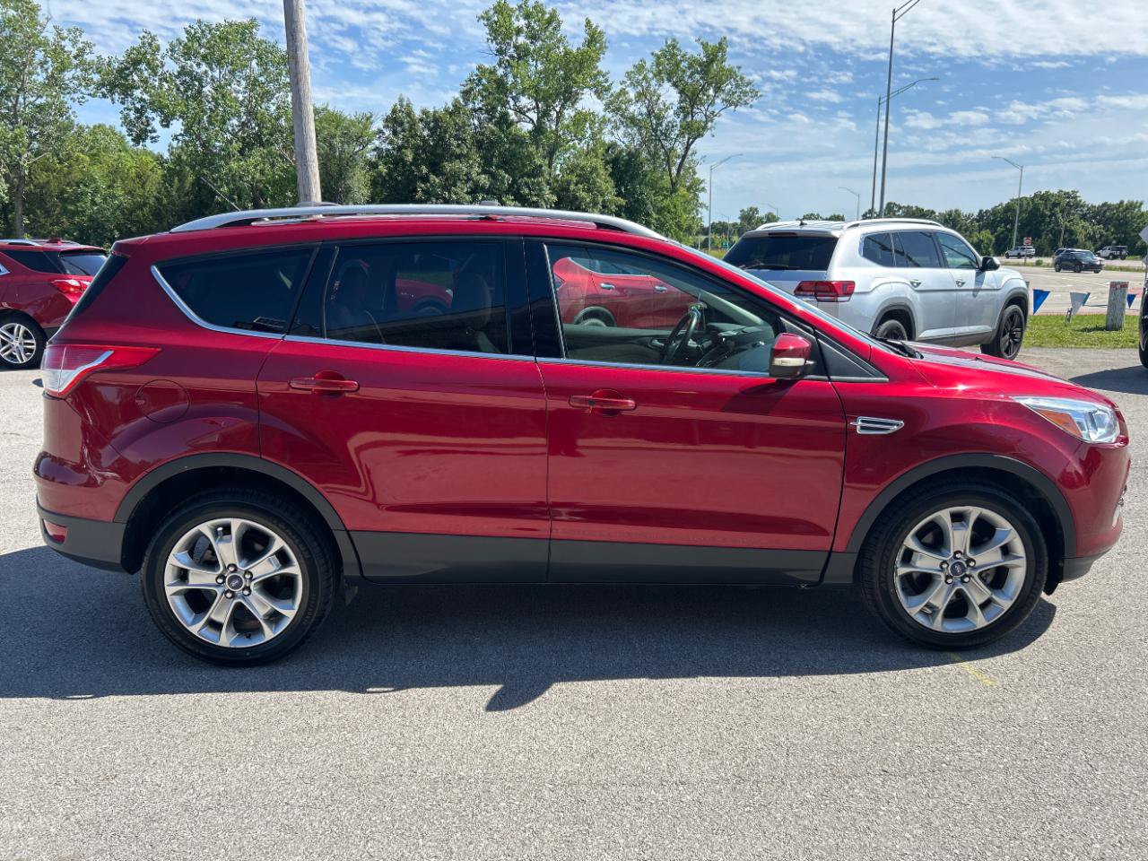 Used 2014 Ford Escape Titanium FWD image 4