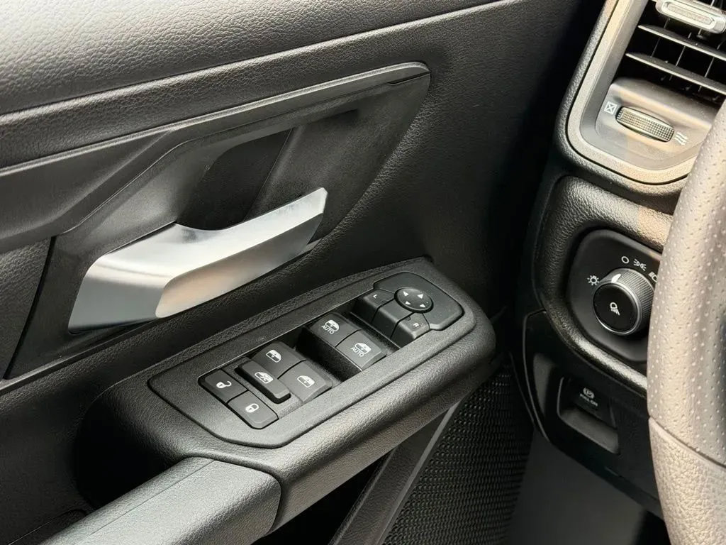 New 2026 RAM 1500 Tradesman AWD/4WD image 13