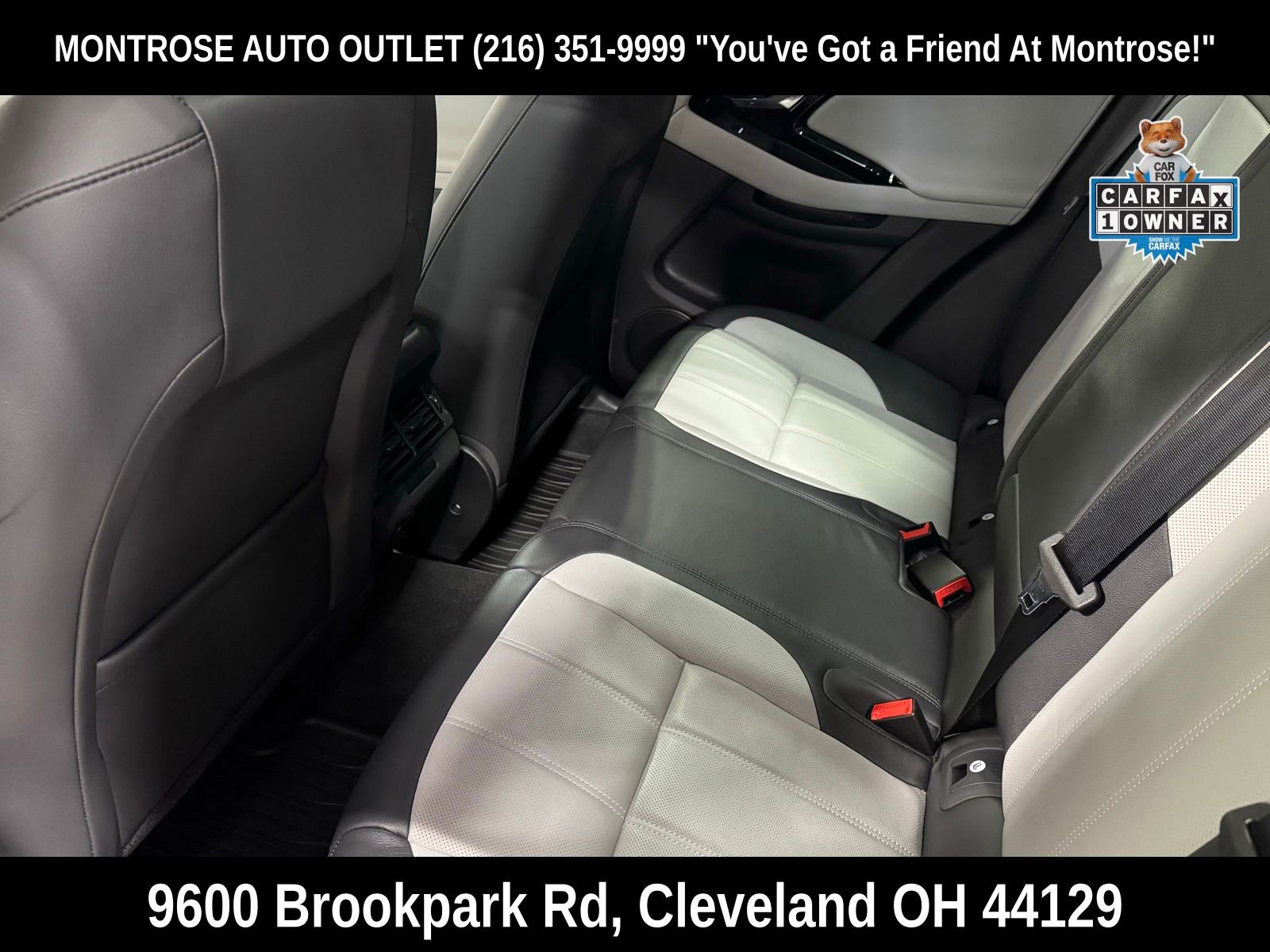 Used 2024 Land Rover Range Rover Evoque Dynamic SE image 34