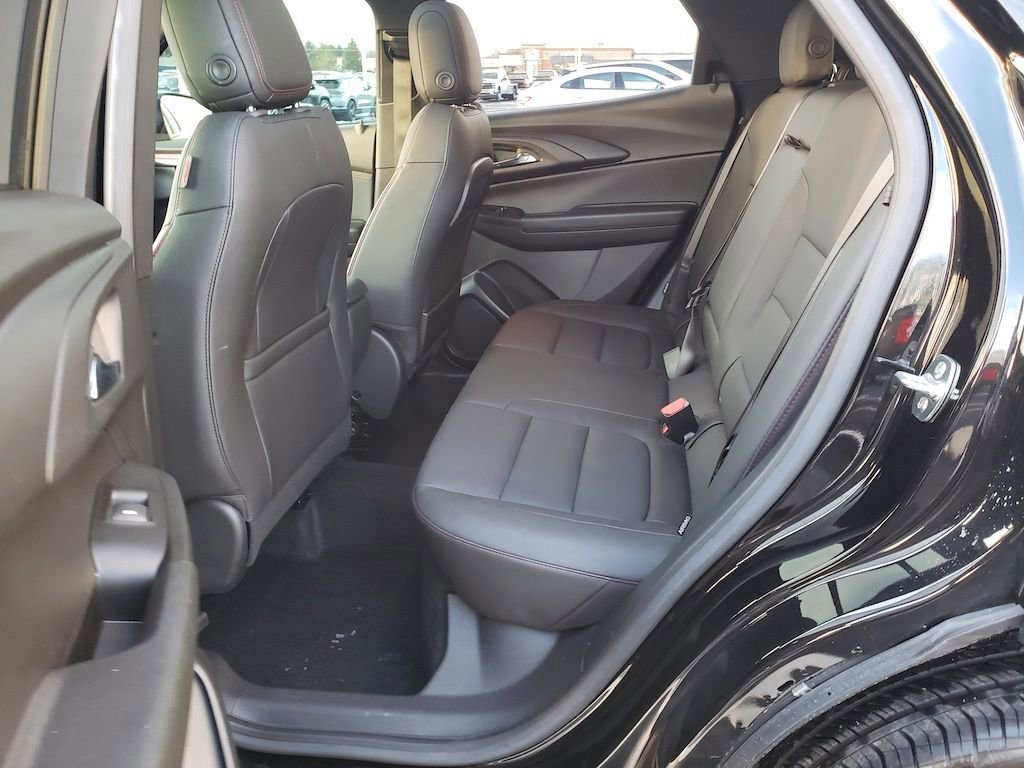 Used 2024 Chevrolet TrailBlazer RS w/ Convenience Package image 28