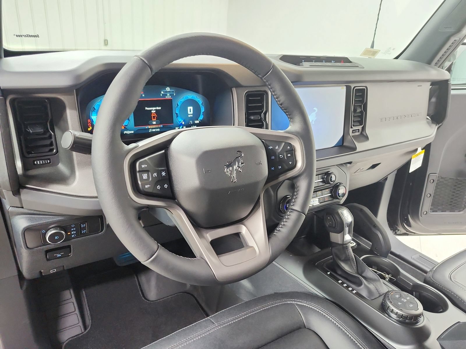 New 2026 Ford Bronco Badlands AWD/4WD image 18