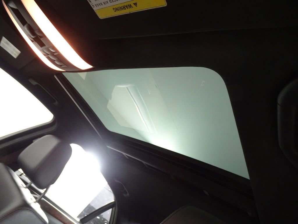 Used 2013 Mercedes-Benz E 350 4MATIC Sedan image 11