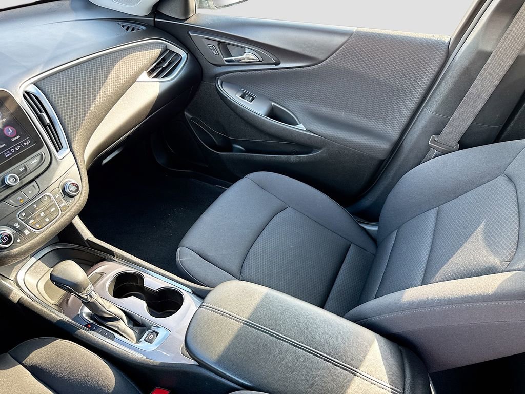 Used 2023 Chevrolet Malibu LT image 23