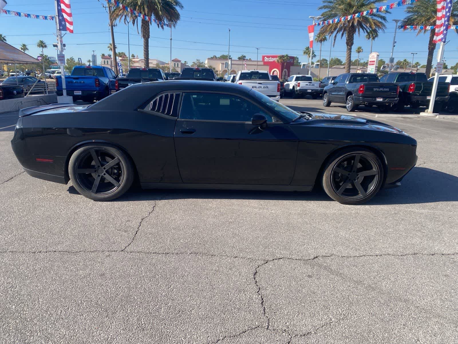 Used 2015 Dodge Challenger SXT Plus RWD image 5