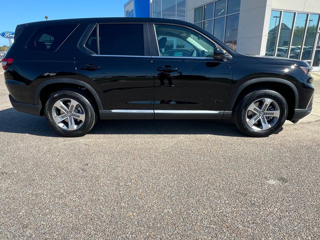 New 2025 Honda Pilot EX-L image 9