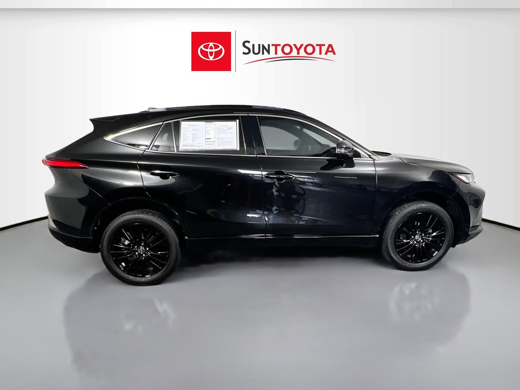 Used 2023 Toyota Venza Nightshade AWD/4WD image 2