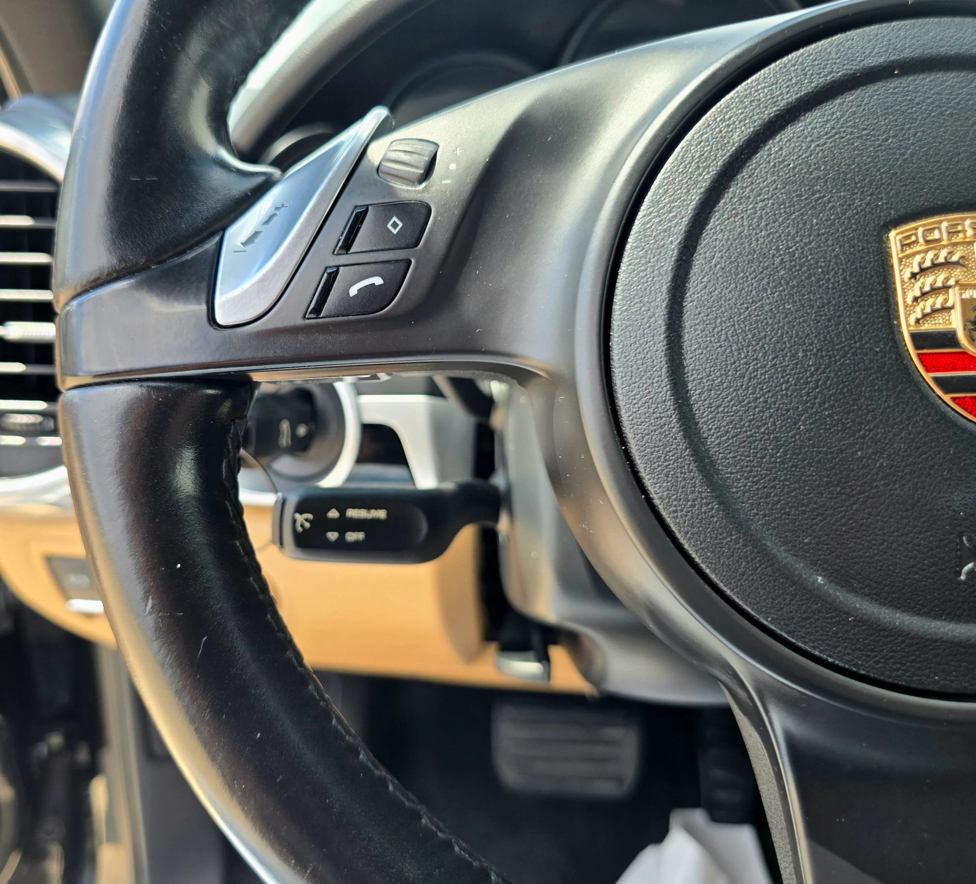 Used 2014 Porsche Cayenne Platinum Edition AWD/4WD image 29