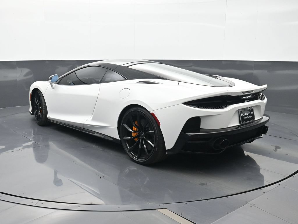 Used 2025 McLaren GTS RWD image 3