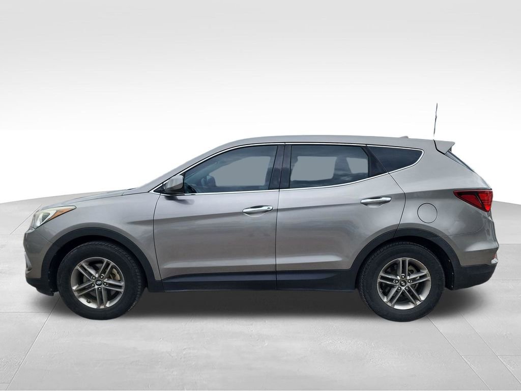 Used 2017 Hyundai Santa Fe Sport w/ Cargo Package FWD image 5