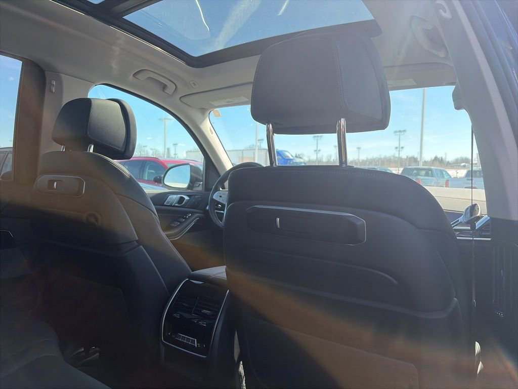 Used 2026 BMW X7 xDrive40i image 6